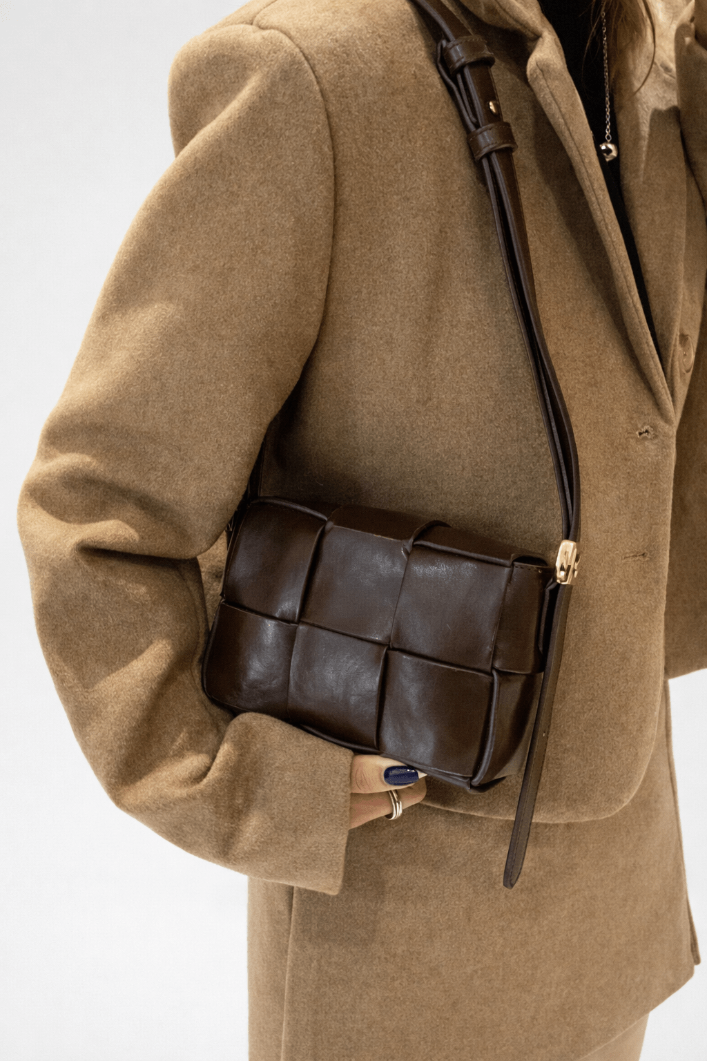 Bruine crossbody tas geweven - Navoir