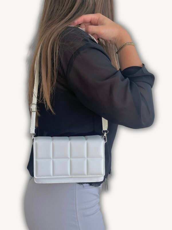 crossbody tas dragen als schoudertas